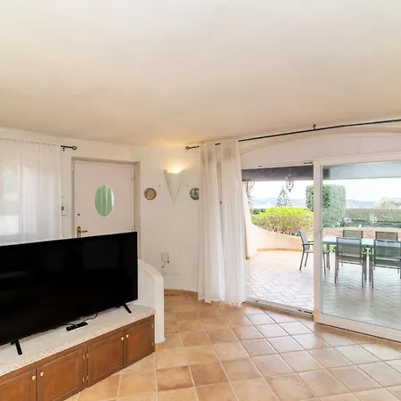 Eleonora Villa *