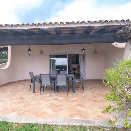 Eleonora Villa *